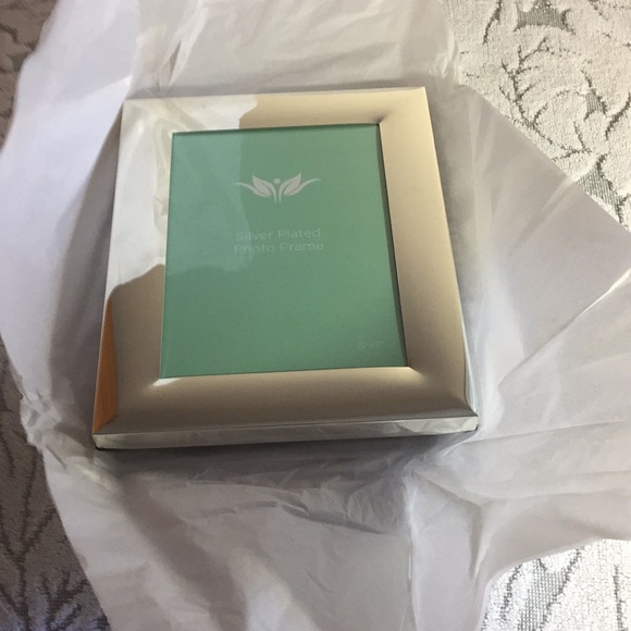 Silver plated frame new in box 9.5X7.5’ - Picture 7 of 10